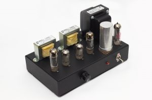 1955 3W Single Ended Class-A Stereo Tube Amplifier perspective view